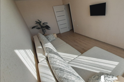 ул. Дружбы, 30, 8 этаж